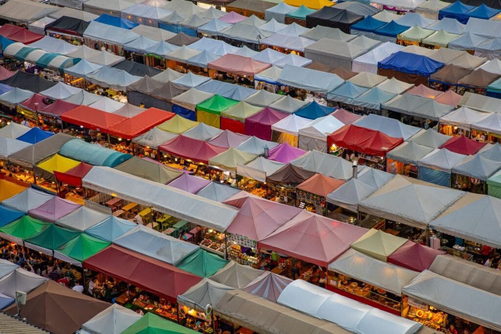 De weekmarkt in de Helderse binnenstad